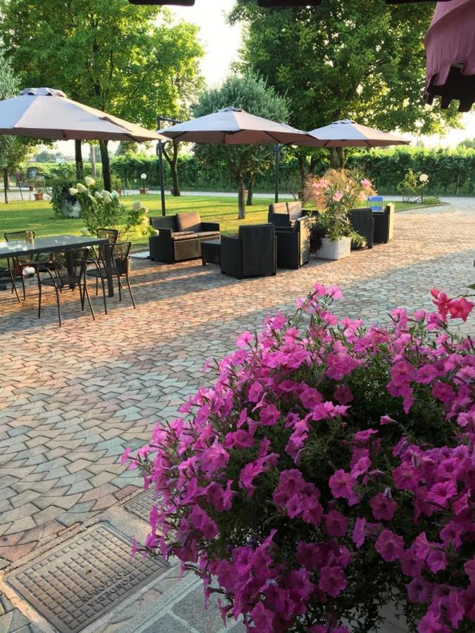 Ca Vittoria Bed and Breakfast Busco Εξωτερικό φωτογραφία