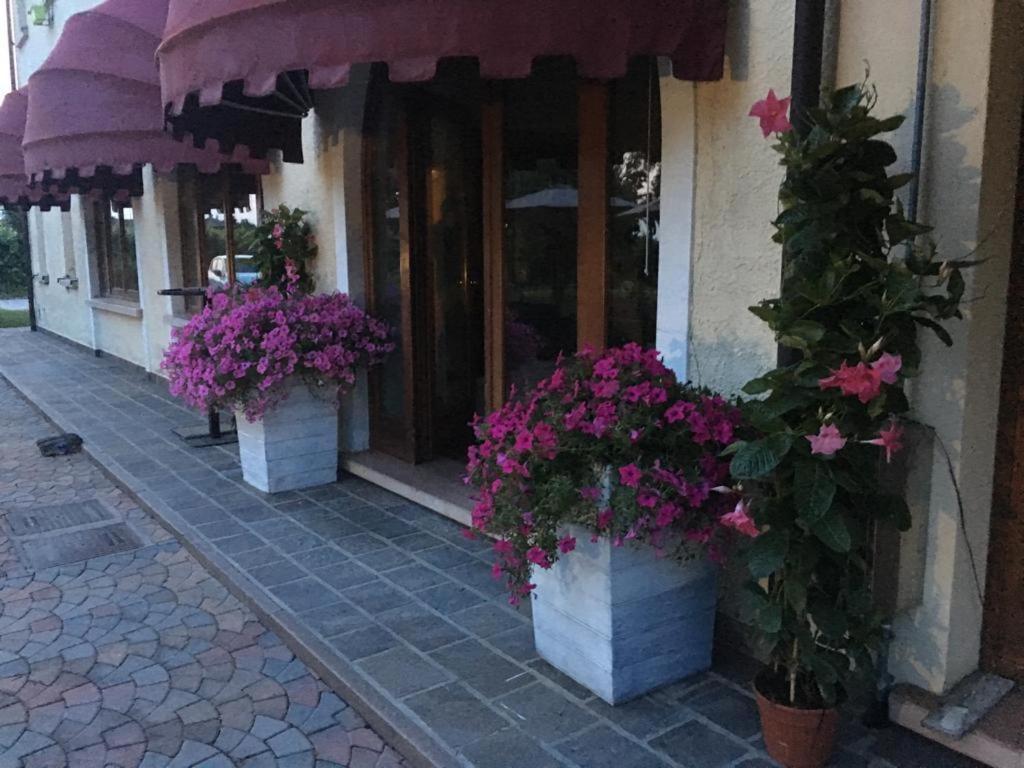 Ca Vittoria Bed and Breakfast Busco Εξωτερικό φωτογραφία
